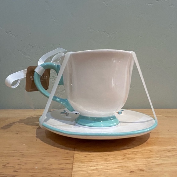 Rae Dunn Disney Princess Collection Cinderella Ceramic Mug And Saucer - Picture 6 of 8